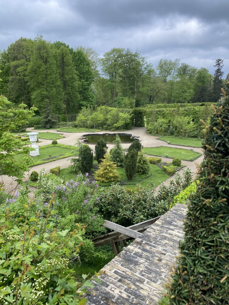 Bildergalerie mit Hollandgarten.