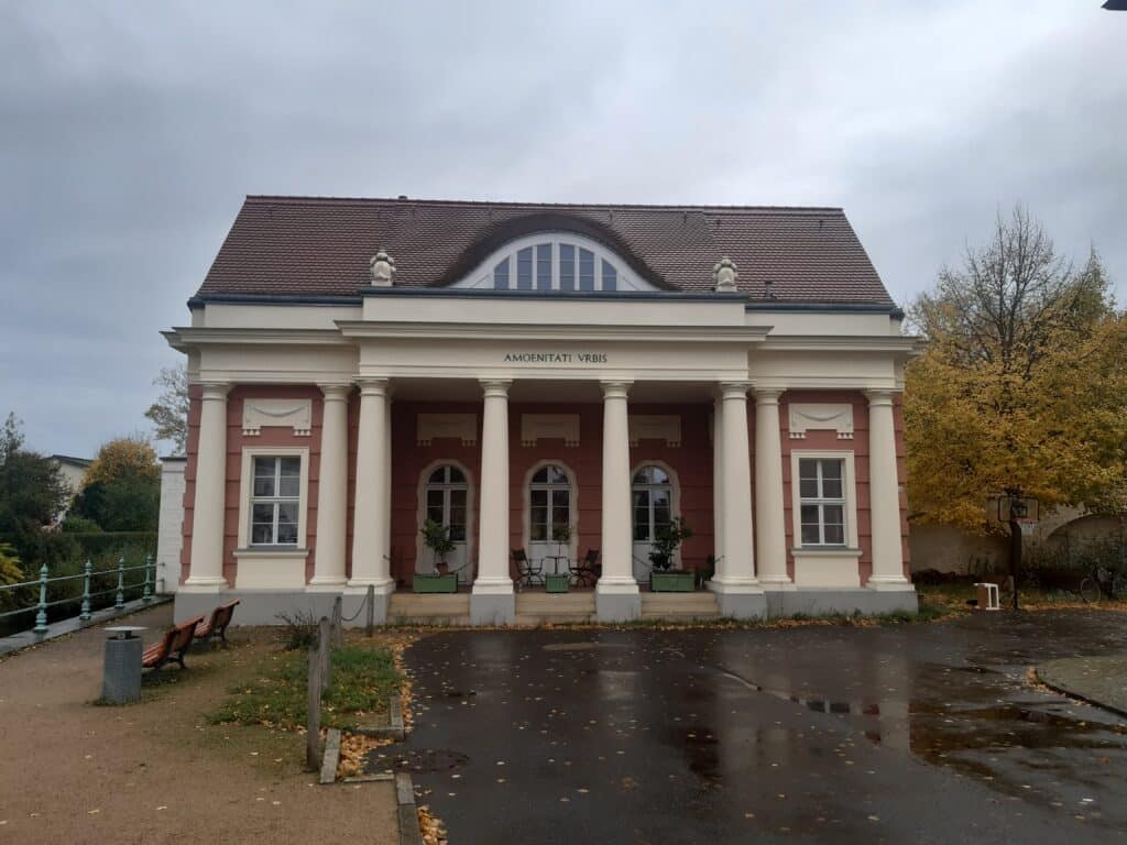Die Kellertorwache befindet sich als Nachbau am ehemaligen Kellertor.